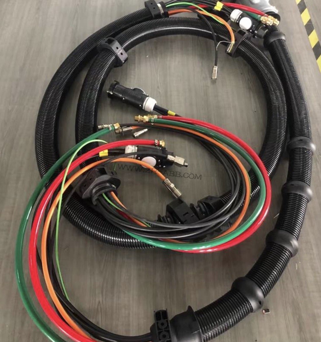 ABB機器人本體電纜3HAC14140-1維修看這幾步