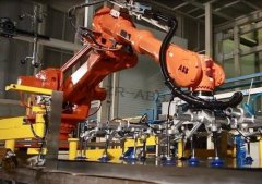 ABB機器人泡水進水維修