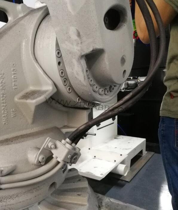 ABB�C����IRB2600�X݆��2�S©�;S��