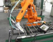 焊接機器人常見故障及現(xiàn)象