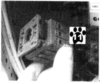 ABB機器IRB6640本體與控制柜連接的操作