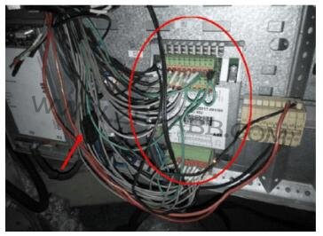 ABB�C����Ԫ������Ҋ�Ĺ��ϾS��̎��