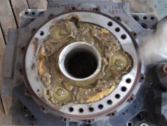 那科機器人減速機油封損壞漏油維修